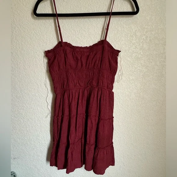 Trixxi Burgundy Sleeveless Dress - Picture 2 of 3